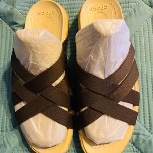 CROCS NWOT